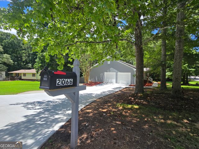 2066 Brook Valley Court, Jonesboro, GA 30236