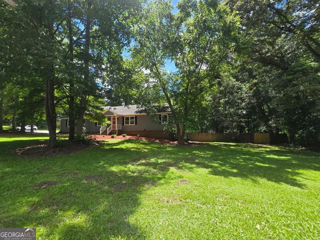 2066 Brook Valley Court, Jonesboro, GA 30236