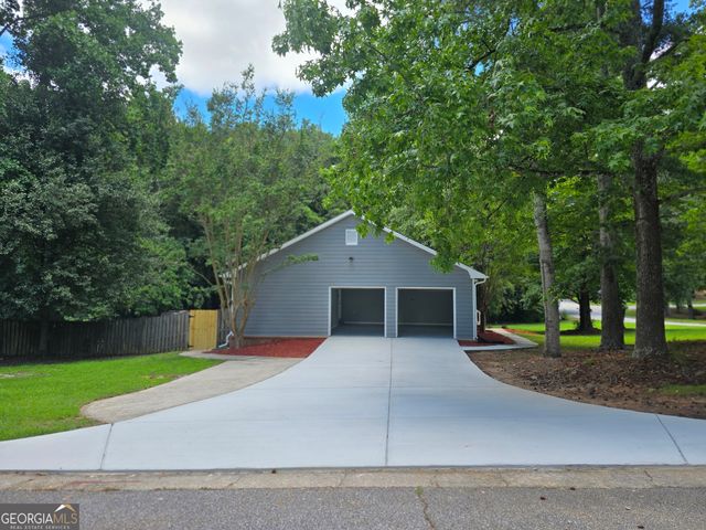2066 Brook Valley Court, Jonesboro, GA 30236