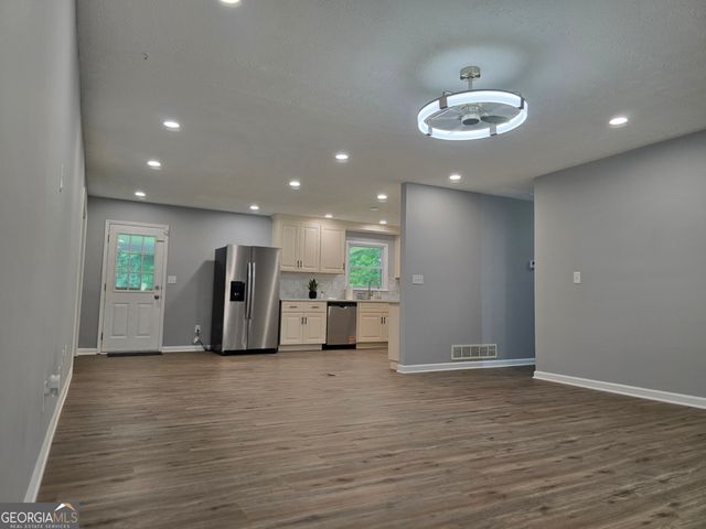 2066 Brook Valley Court, Jonesboro, GA 30236