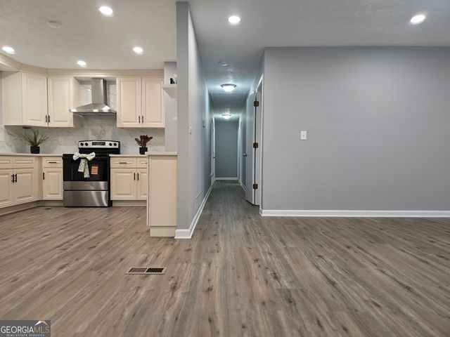 2066 Brook Valley Court, Jonesboro, GA 30236