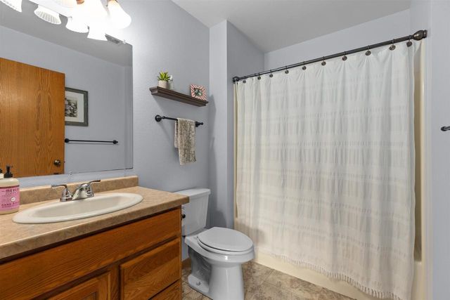 1140 GRASSY PLAINS DRIVE, Neenah, WI 54956