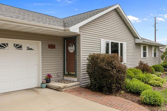 1140 GRASSY PLAINS DRIVE, Neenah, WI 54956
