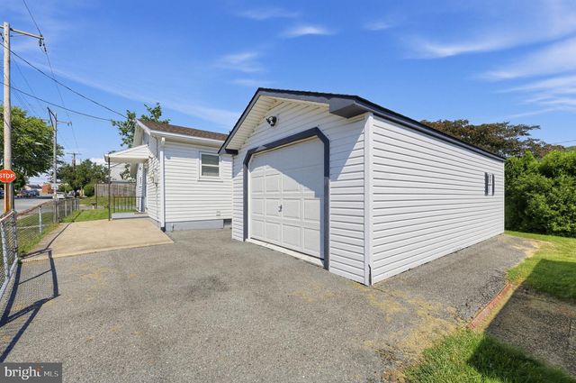 224 BELVEDERE AVE, Reading, PA 19611