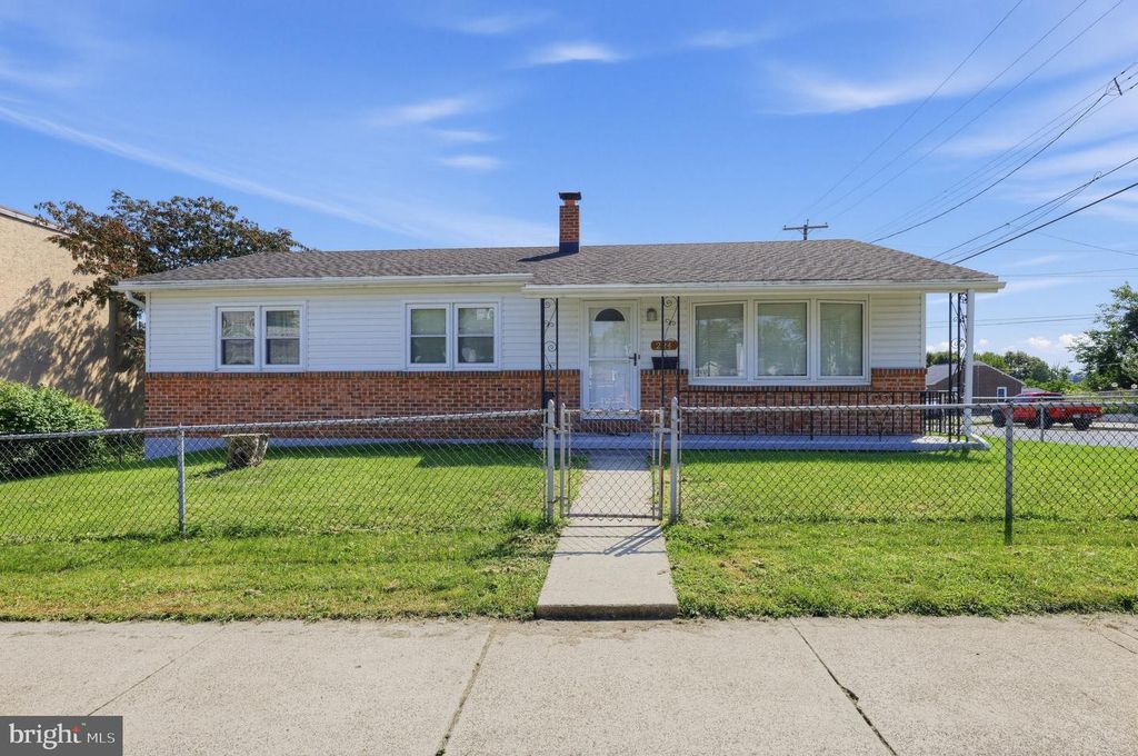224 BELVEDERE AVE, Reading, PA 19611