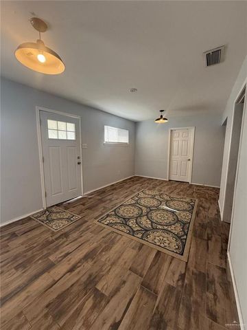2233 Ivy Avenue, Mcallen, TX 78501
