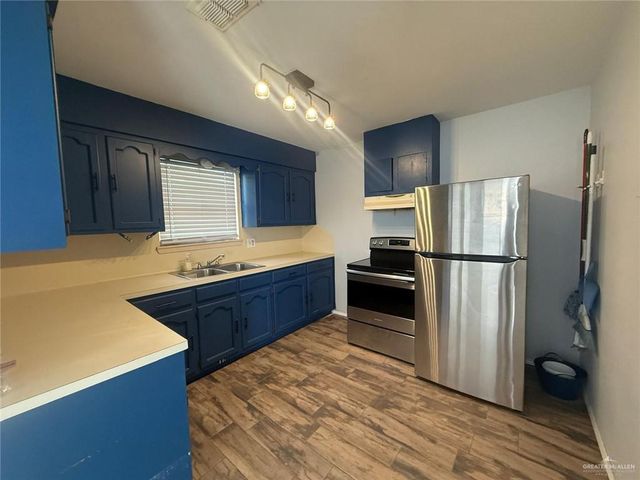 2233 Ivy Avenue, Mcallen, TX 78501