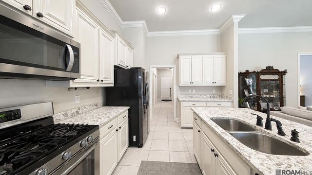 4354 Union Dr, Addis, LA 70710