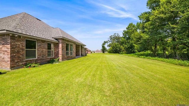 4354 Union Dr, Addis, LA 70710