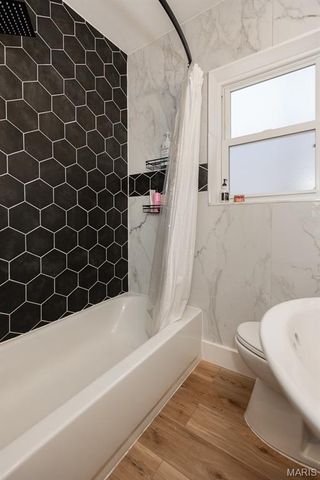 2031 Schaeffer Place, St Louis, MO 63139