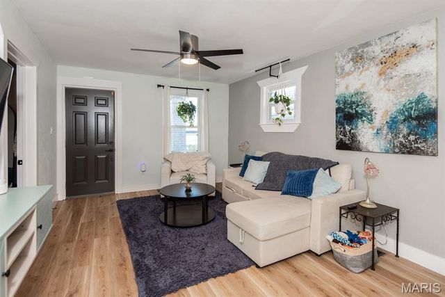 2031 Schaeffer Place, St Louis, MO 63139