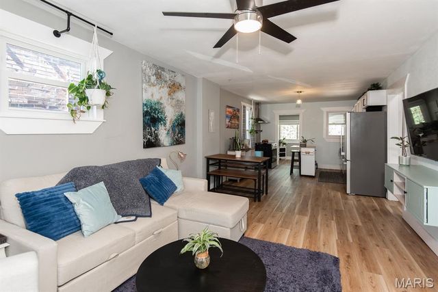 2031 Schaeffer Place, St Louis, MO 63139