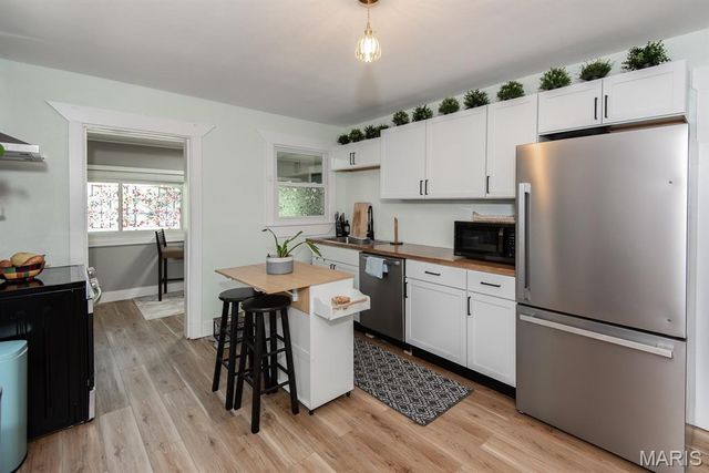 2031 Schaeffer Place, St Louis, MO 63139