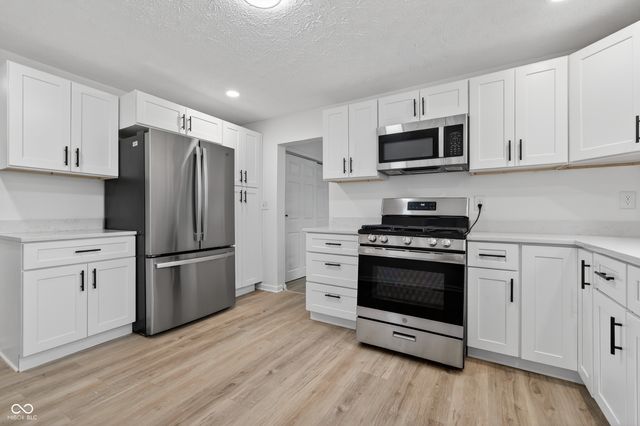 1534 N C Street, Elwood, IN 46036