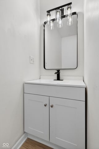 1534 N C Street, Elwood, IN 46036