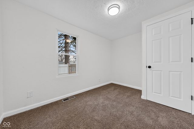 1534 N C Street, Elwood, IN 46036