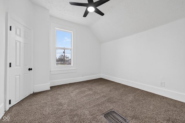 1534 N C Street, Elwood, IN 46036