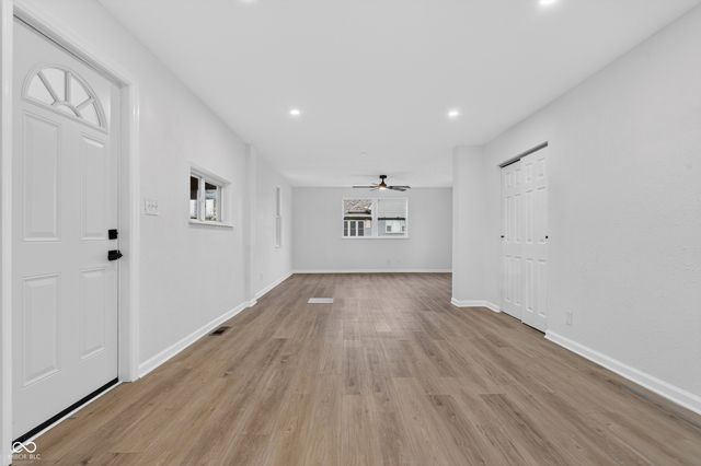 1534 N C Street, Elwood, IN 46036