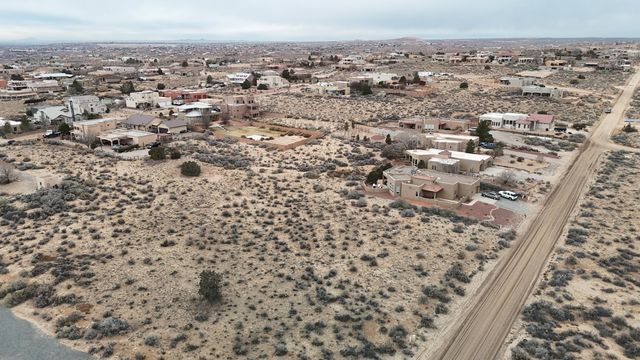 6820 Vatapa Road NE, Rio Rancho, NM 87144