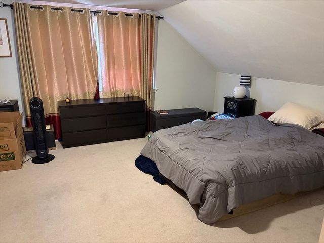 112 Marlboro Rd, Southborough, MA 01772