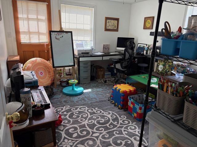 112 Marlboro Rd, Southborough, MA 01772