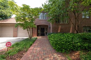 120 1st Avenue, Lexington, NC 27292