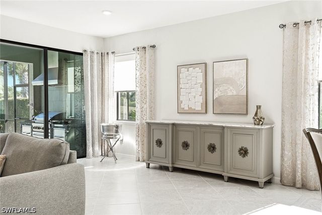 9445 Purple Martin CT, Naples, FL 34120