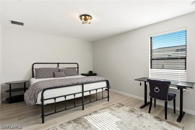 9445 Purple Martin CT, Naples, FL 34120