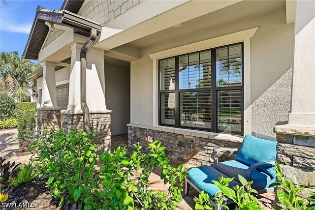 9445 Purple Martin CT, Naples, FL 34120