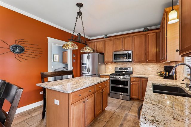 15033 W Ashton Lane, Lockport, IL 60441