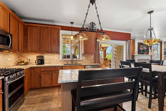 15033 W Ashton Lane, Lockport, IL 60441