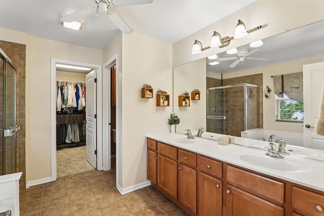 15033 W Ashton Lane, Lockport, IL 60441
