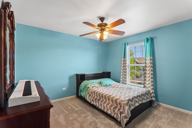 15033 W Ashton Lane, Lockport, IL 60441
