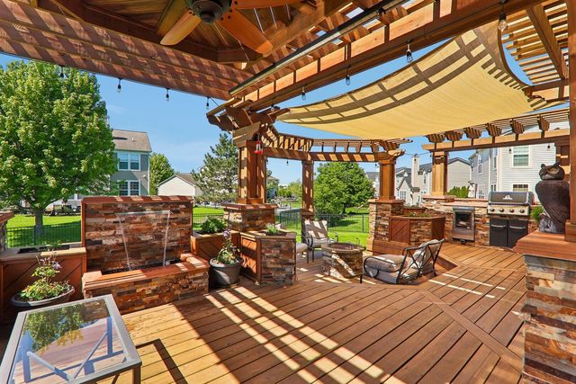 15033 W Ashton Lane, Lockport, IL 60441