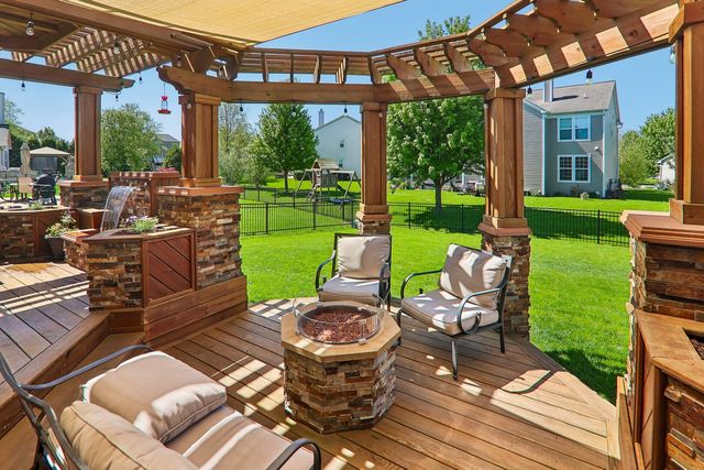 15033 W Ashton Lane, Lockport, IL 60441