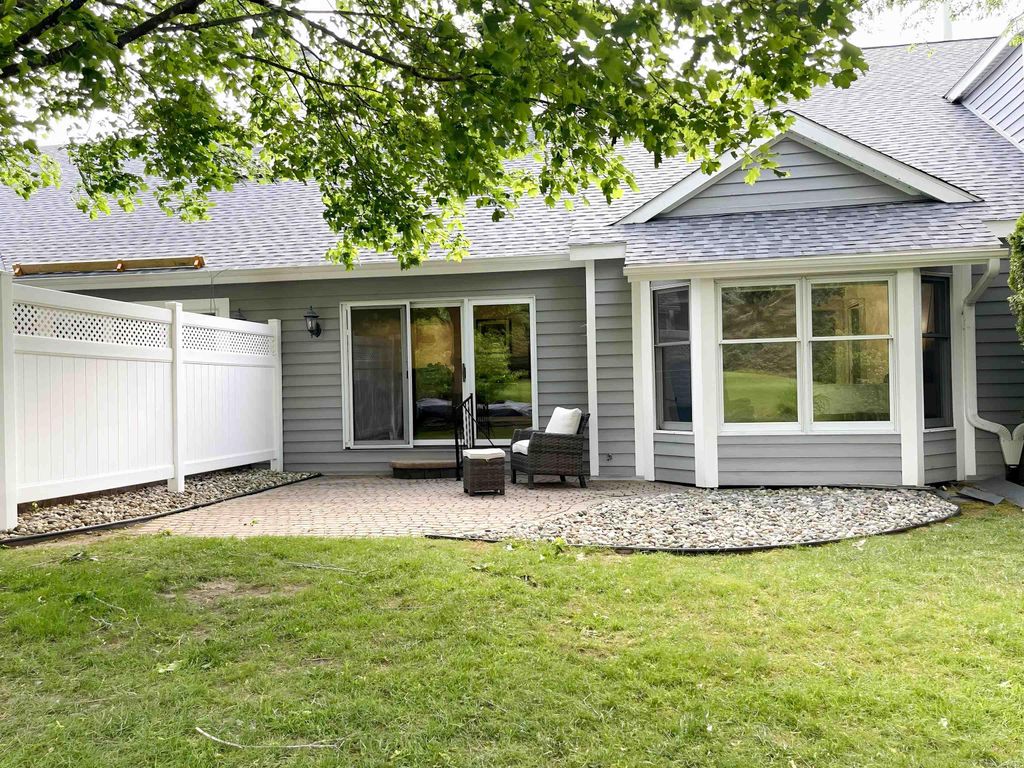 3 Slatestone Drive, Saginaw Twp, MI 48603