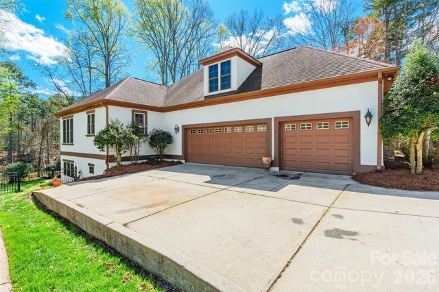 2360 Smith Harbour Drive, Denver, NC 28037