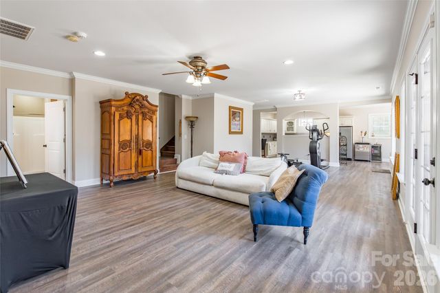 2360 Smith Harbour Drive, Denver, NC 28037