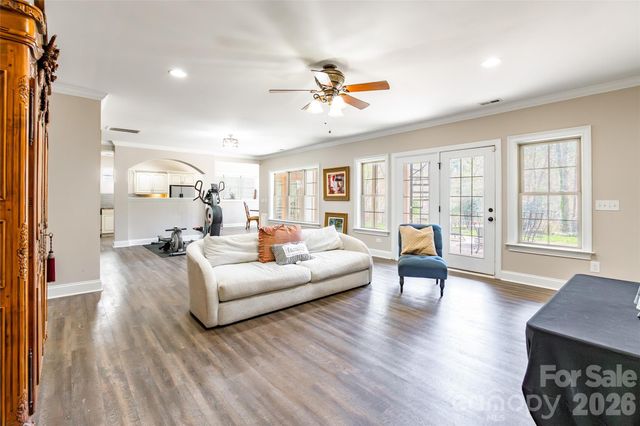 2360 Smith Harbour Drive, Denver, NC 28037