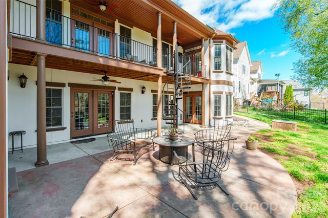 2360 Smith Harbour Drive, Denver, NC 28037