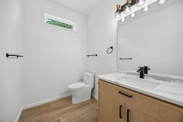 1011 S Waverly Drive, Dallas, TX 75208