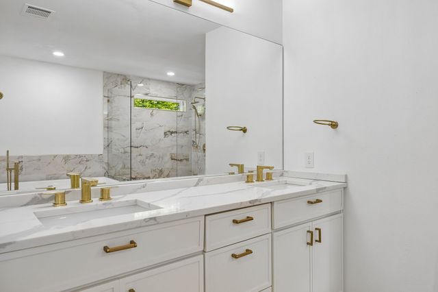 1011 S Waverly Drive, Dallas, TX 75208