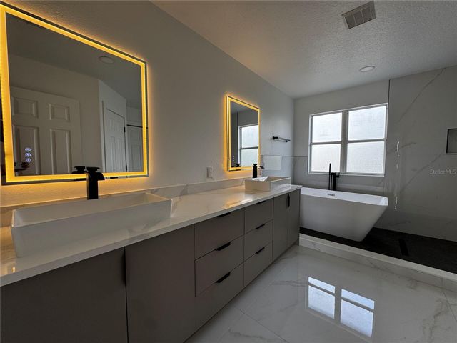 219 LARGOVISTA DRIVE, Oakland, FL 34787