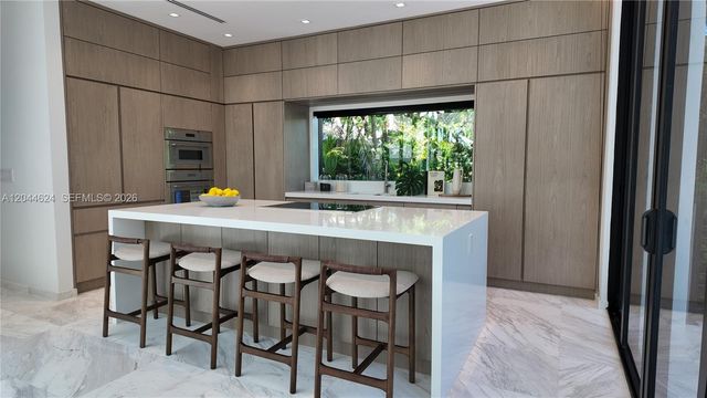 570 S Shore Drive, Miami Beach, FL 33141