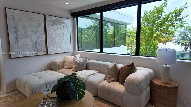 570 S Shore Drive, Miami Beach, FL 33141