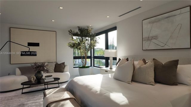 570 S Shore Drive, Miami Beach, FL 33141