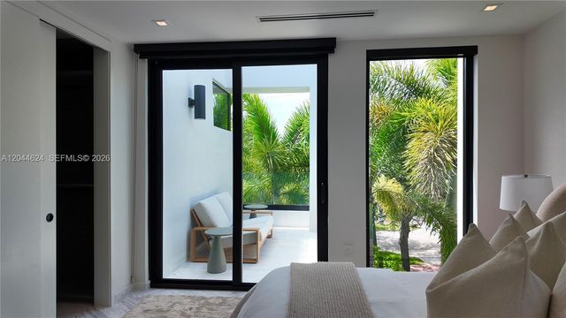 570 S Shore Drive, Miami Beach, FL 33141