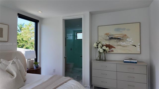 570 S Shore Drive, Miami Beach, FL 33141