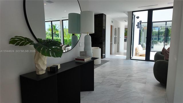 570 S Shore Drive, Miami Beach, FL 33141