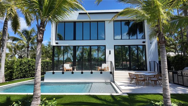 570 S Shore Drive, Miami Beach, FL 33141